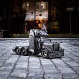 Truck SOCHY Z KOVU 